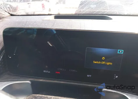 2025 Mercedes-Benz Glb 250 z USA, uszkodzony, nr VIN W1N4M4GB9SW402127